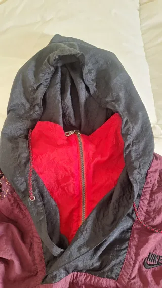 Chaqueta Nike Vintage Morada y Roja