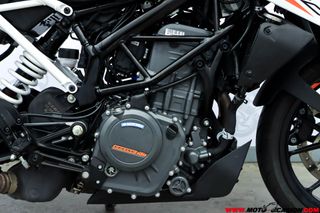 KTM 390 DUKE -APTA A2-