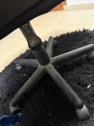 Silla de escritorio negra