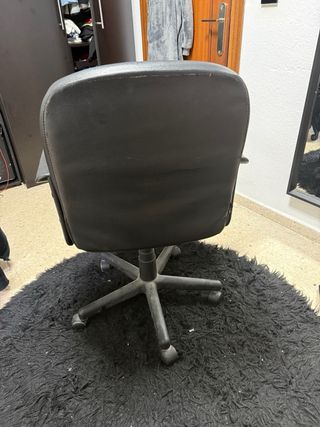 Silla de escritorio negra