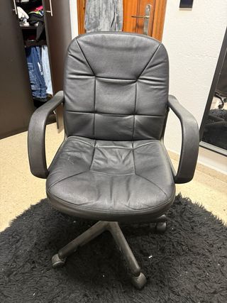 Silla de escritorio negra
