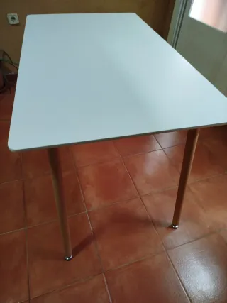 Mesa de salón blanca madera