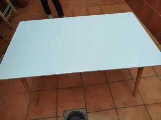 Mesa de salón blanca madera