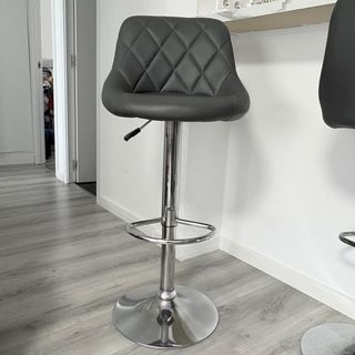 Sillas de Barra Tapizadas en Piel Sintética