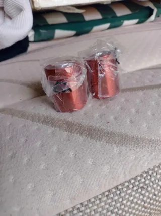 Molino de hierbas metálico nuevo