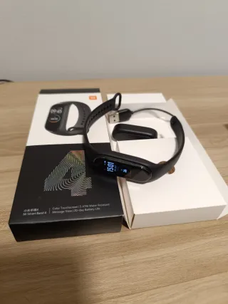Xiaomi Redmi Note 10 Pro + Mi Smart Band 4
