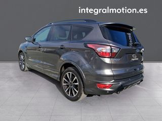 Ford Kuga 2.0 TDCi 110kW 4x4 A-S-S ST-Line