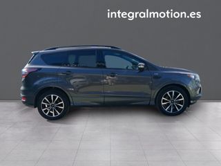 Ford Kuga 2.0 TDCi 110kW 4x4 A-S-S ST-Line