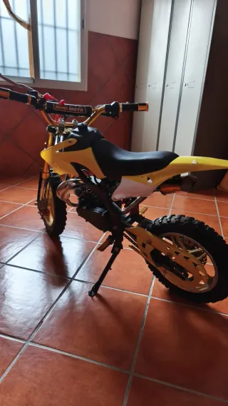Moto de gasolina infantil