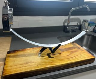 Jamonero Basculante Nerthus con Cabezal Giratorio