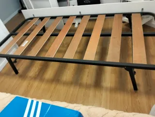 Somier bajo cama metálico y de madera