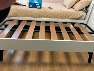 Somier bajo cama metálico y de madera