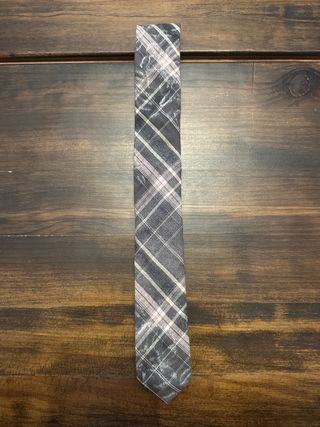 Corbata de cuadros gris y blanco