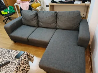 Sofá chaiselongue gris tela