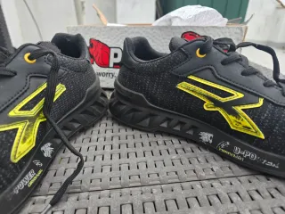 Zapatillas seguridad U-Power 42 negras y amarillas