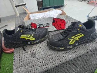 Zapatillas seguridad U-Power 42 negras y amarillas