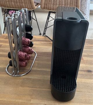 Cafetera Nespresso Essenza Mini Gris +dispensador