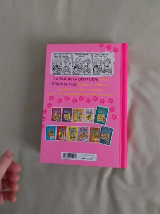 Diario de Nikki 10 - Una cuidadora de perros co...