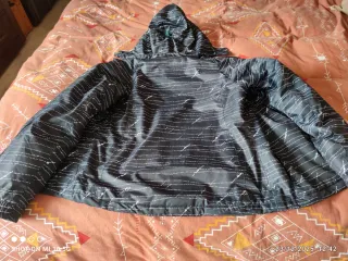 Chaqueta Trespass Negra y Turquesa