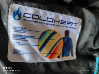 Chaqueta Trespass Negra y Turquesa