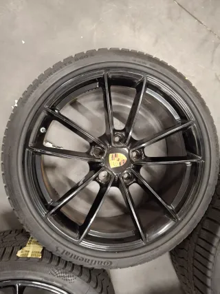 Llantas Porsche 992 21"