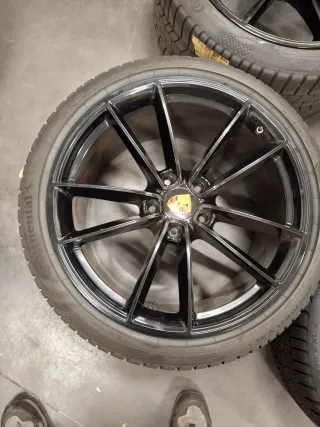 Llantas Porsche 992 21"