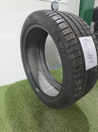 245 40 19 101Y MICHELIN PILOT SPORT 4