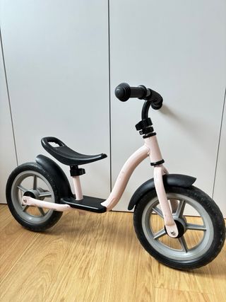 Bicicleta infantil sin pedales rosa