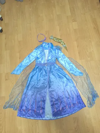 Lote 3 disfraces de princesas en perfecto estado