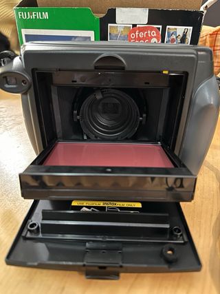 Cámara Instantánea Fujifilm Instax 210 Negra