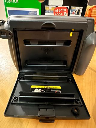 Cámara Instantánea Fujifilm Instax 210 Negra
