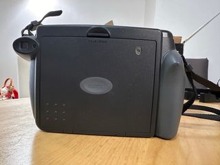 Cámara Instantánea Fujifilm Instax 210 Negra