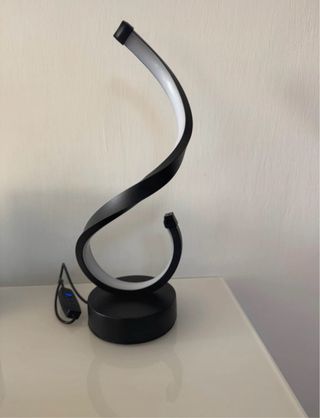 Lampada da tavolo moderna design