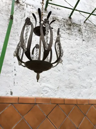 Lámpara antigua color bronce con cristales