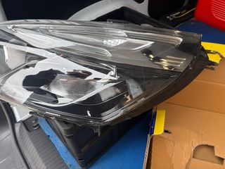 Faro Izquierdo Renault Clio