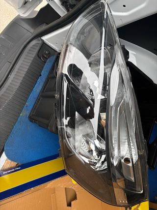 Faro Izquierdo Renault Clio