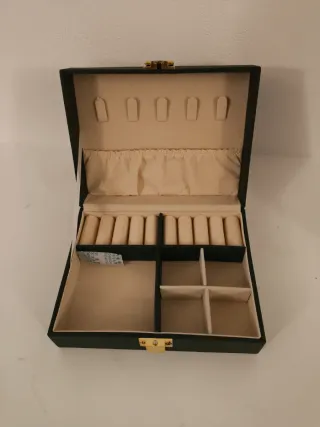 Portagioie verde con interno beige