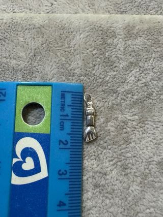 Pendente figa prata com contraste