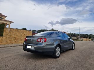 Volkswagen Passat – 2.0 TDI 140 CV