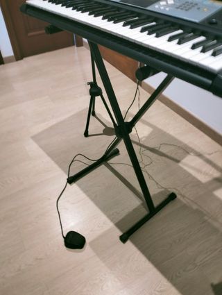 Teclado Yamaha PSR-E233 Portátil