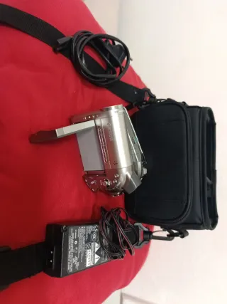 Cámara Canon con cargador