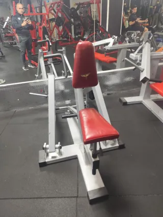 Máquina de remo Dorian gimnasio