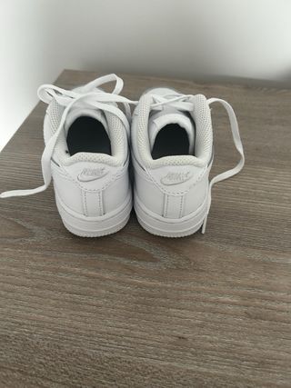 Nike Air Force 1 Niño Blancas talla 27
