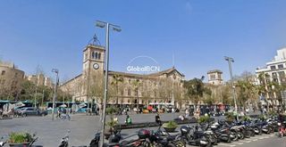 Piso en venta en El Raval en Barcelona