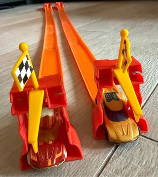 2 Lanzadores Coches Hot Wheels
