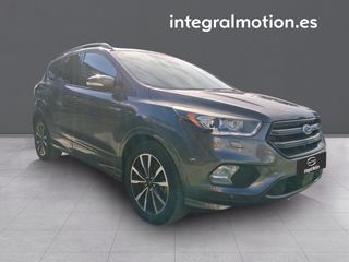 Ford Kuga 2.0 TDCi 110kW 4x4 A-S-S ST-Line