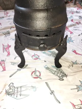 Estufa de leña metal negra