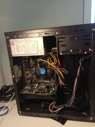 PC Gaming + Monitor HANNS G + Teclado y Ratón