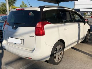 Peugeot 5008 2016