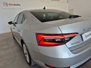 Skoda Superb Style 1.4 TSI iV P-HEV DSG 218CV